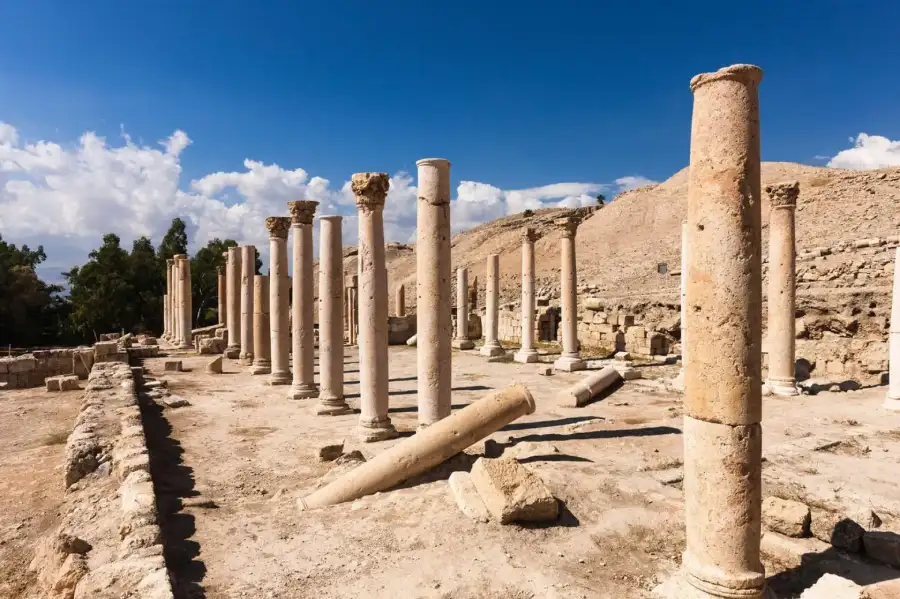 Pella